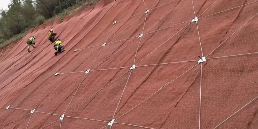 Análise de estabilidade de taludes em Sorocaba: segurança geotécnica